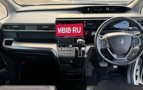 Honda Stepwgn IV, 2021 год, 1 990 000 рублей, 11 фотография