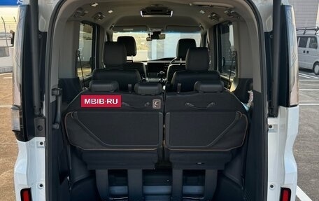 Honda Stepwgn IV, 2021 год, 1 990 000 рублей, 14 фотография