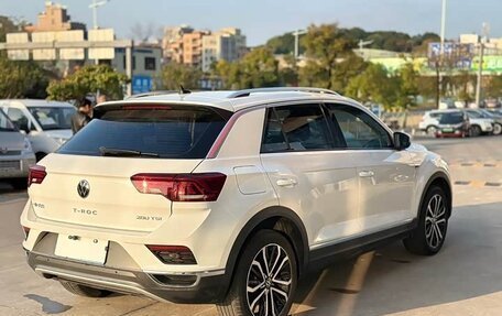 Volkswagen T-Roc I, 2022 год, 1 650 760 рублей, 4 фотография