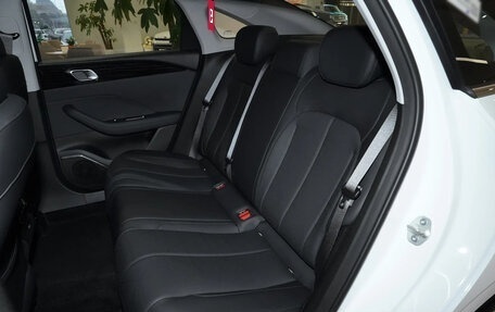 Geely Emgrand, 2025 год, 1 795 000 рублей, 23 фотография