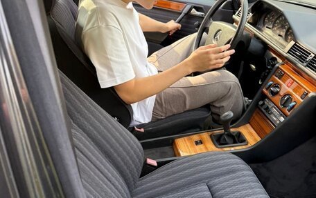 Mercedes-Benz W124, 1992 год, 2 000 000 рублей, 2 фотография