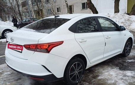 Hyundai Solaris II рестайлинг, 2020 год, 1 500 000 рублей, 4 фотография