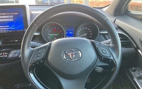 Toyota C-HR I рестайлинг, 2020 год, 1 584 000 рублей, 13 фотография