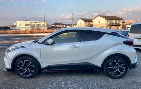 Toyota C-HR I рестайлинг, 2020 год, 1 584 000 рублей, 8 фотография