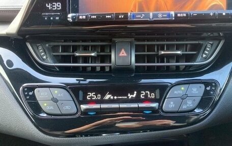 Toyota C-HR I рестайлинг, 2020 год, 1 584 000 рублей, 17 фотография