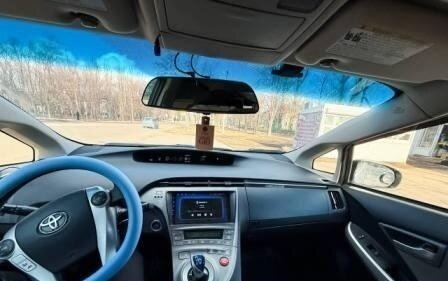 Toyota Prius, 2015 год, 1 500 000 рублей, 2 фотография