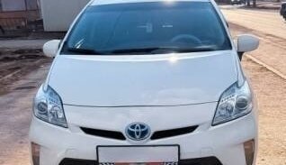 Toyota Prius, 2015 год, 1 500 000 рублей, 5 фотография