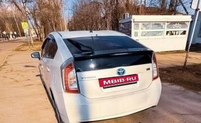 Toyota Prius, 2015 год, 1 500 000 рублей, 4 фотография