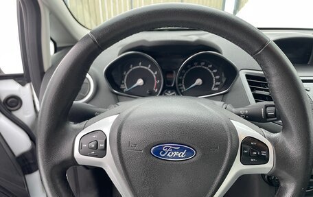 Ford Fiesta, 2016 год, 820 000 рублей, 12 фотография