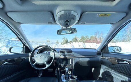 Mercedes-Benz E-Класс, 2004 год, 1 100 000 рублей, 4 фотография