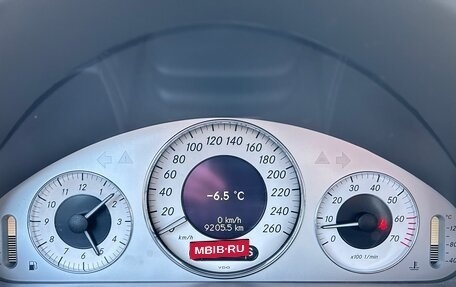 Mercedes-Benz E-Класс, 2004 год, 1 100 000 рублей, 9 фотография