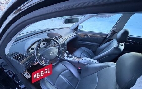 Mercedes-Benz E-Класс, 2004 год, 1 100 000 рублей, 13 фотография