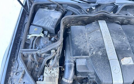 Mercedes-Benz E-Класс, 2004 год, 1 100 000 рублей, 34 фотография