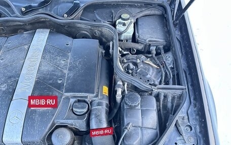 Mercedes-Benz E-Класс, 2004 год, 1 100 000 рублей, 33 фотография