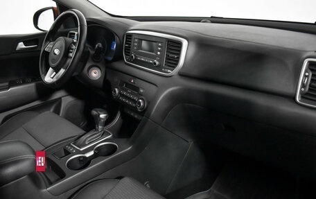 KIA Sportage IV рестайлинг, 2020 год, 2 275 000 рублей, 12 фотография