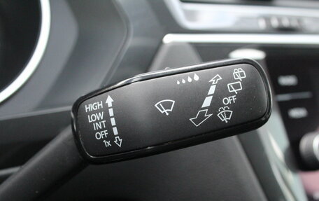 Volkswagen Tiguan II, 2019 год, 2 595 000 рублей, 13 фотография