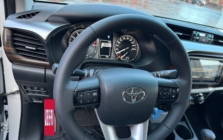 Toyota Hilux VIII, 2024 год, 7 200 000 рублей, 4 фотография