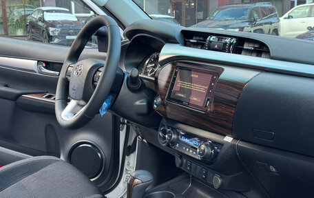 Toyota Hilux VIII, 2024 год, 7 200 000 рублей, 8 фотография