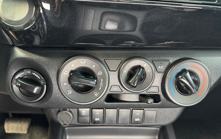 Toyota Hilux VIII, 2024 год, 7 200 000 рублей, 16 фотография