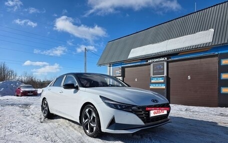 Hyundai Elantra, 2021 год, 2 200 000 рублей, 2 фотография