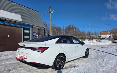 Hyundai Elantra, 2021 год, 2 200 000 рублей, 4 фотография