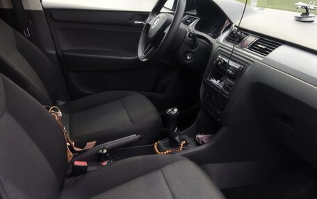 Skoda Rapid I, 2017 год, 1 300 000 рублей, 9 фотография