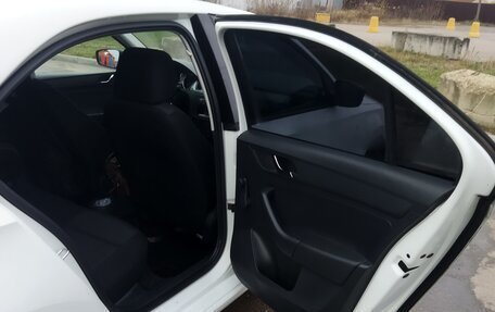 Skoda Rapid I, 2017 год, 1 300 000 рублей, 8 фотография