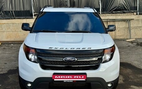 Ford Explorer VI, 2013 год, 1 980 000 рублей, 4 фотография