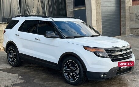 Ford Explorer VI, 2013 год, 1 980 000 рублей, 5 фотография