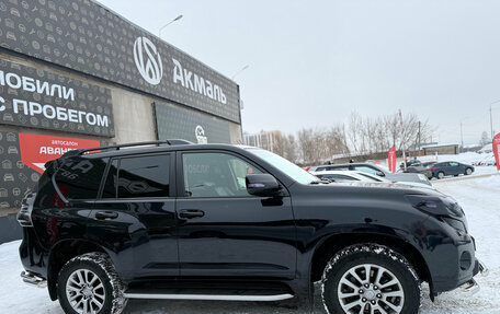 Toyota Land Cruiser Prado 150 рестайлинг 2, 2017 год, 4 200 000 рублей, 8 фотография