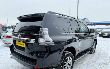 Toyota Land Cruiser Prado 150 рестайлинг 2, 2017 год, 4 200 000 рублей, 7 фотография