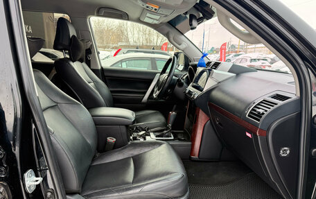 Toyota Land Cruiser Prado 150 рестайлинг 2, 2017 год, 4 200 000 рублей, 33 фотография