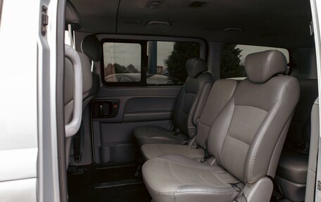 Hyundai Grand Starex Grand Starex I рестайлинг 2, 2010 год, 1 595 000 рублей, 16 фотография