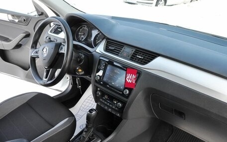 Skoda Rapid I, 2019 год, 1 350 000 рублей, 10 фотография