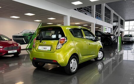 Chevrolet Spark III, 2012 год, 545 000 рублей, 2 фотография