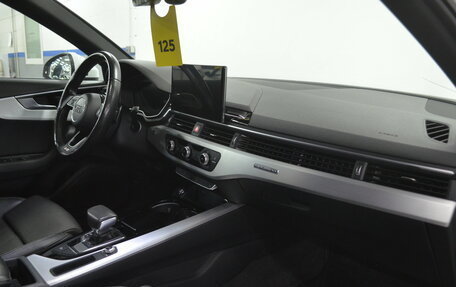 Audi A4, 2019 год, 2 950 000 рублей, 8 фотография