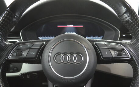 Audi A4, 2019 год, 2 950 000 рублей, 18 фотография