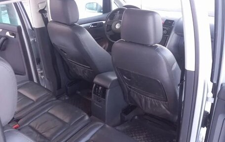 Volkswagen Touran III, 2003 год, 680 000 рублей, 15 фотография