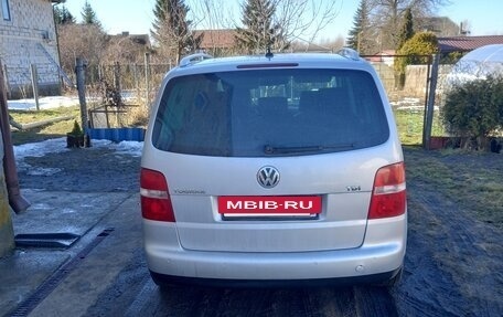 Volkswagen Touran III, 2003 год, 680 000 рублей, 6 фотография