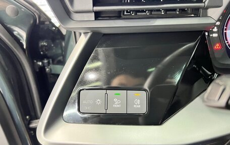 Audi A3, 2023 год, 2 300 000 рублей, 9 фотография