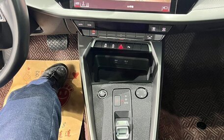 Audi A3, 2023 год, 2 300 000 рублей, 12 фотография