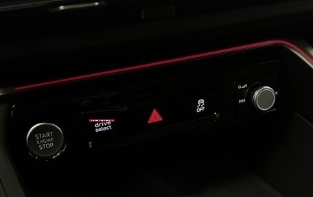 Audi Q5, 2025 год, 18 фотография