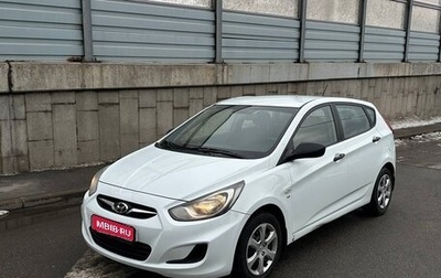 Hyundai Solaris II рестайлинг, 2013 год, 720 000 рублей, 1 фотография