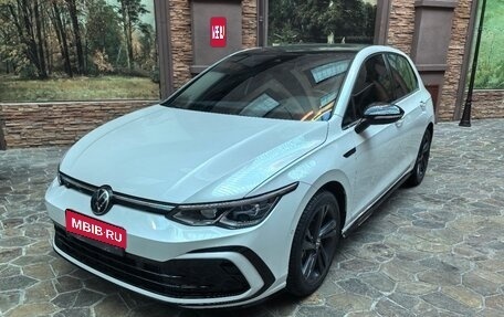 Volkswagen Golf VIII, 2022 год, 1 999 800 рублей, 1 фотография