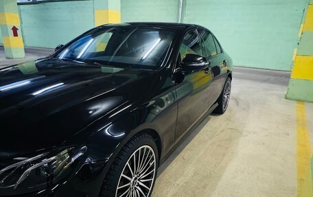 Mercedes-Benz E-Класс, 2019 год, 3 790 000 рублей, 5 фотография