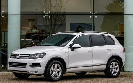 Volkswagen Touareg III, 2013 год, 1 895 000 рублей, 1 фотография