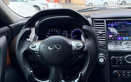 Infiniti QX70, 2013 год, 2 200 000 рублей, 9 фотография