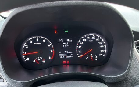 Hyundai Solaris II рестайлинг, 2018 год, 1 400 000 рублей, 9 фотография