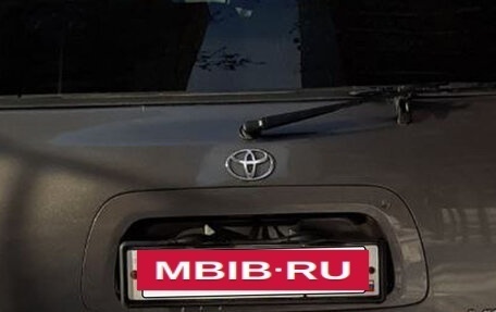 Toyota Sequoia II рестайлинг, 2005 год, 2 500 000 рублей, 4 фотография