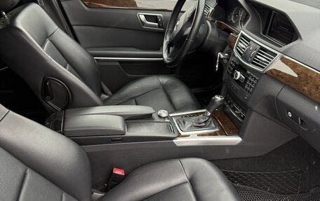 Mercedes-Benz E-Класс, 2011 год, 1 800 000 рублей, 11 фотография